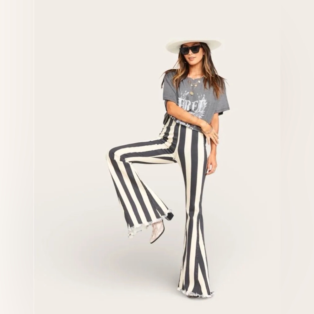 Show Me Your Mumu Berkeley Bells Casablanca Stripe - Picture 3 of 6